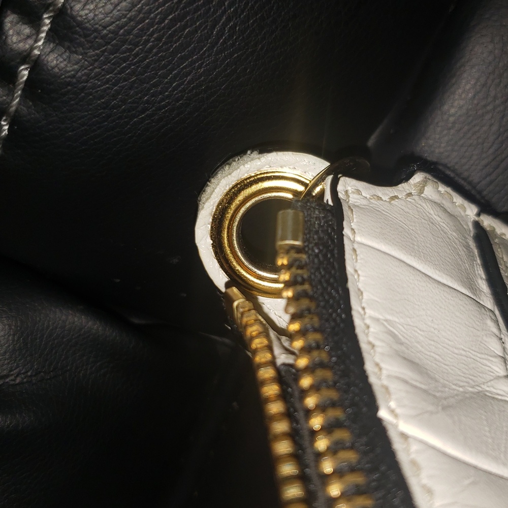 Milly Embossed Cream Lambskin Bag - Picture 8 of 10